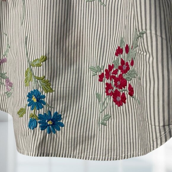 Johnny Was Evangeline Smocked Stripe Blouse M Lisbon Floral Embroidered W18524-3 - Picture 10 of 16